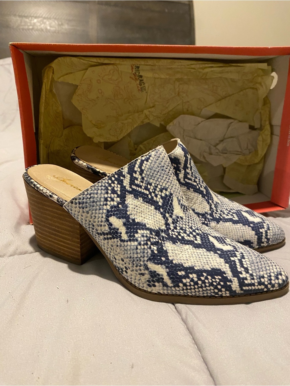 American Rag Gray and White Snake-Print Mule Heels